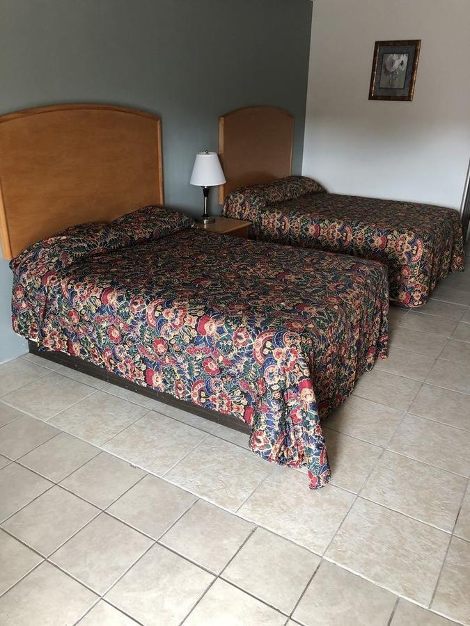 Whitesboro Inn Extérieur photo